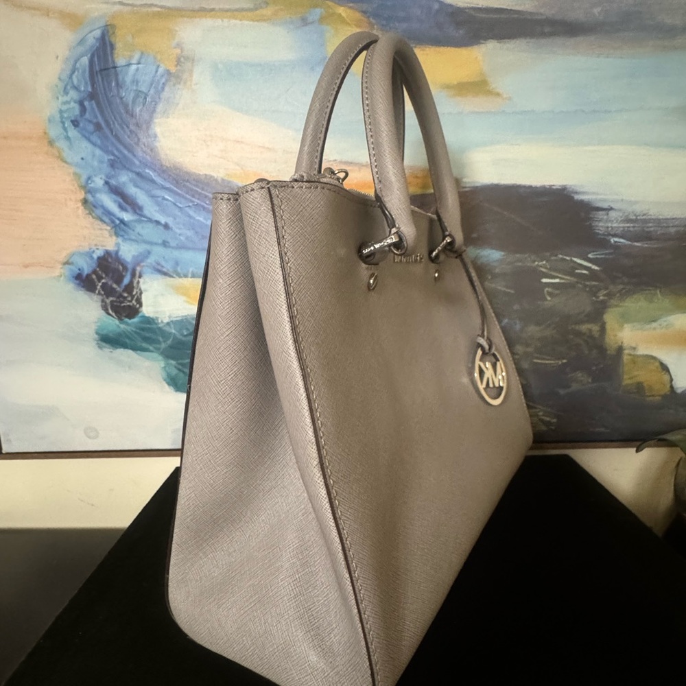 Michael Kors Elegant Gray Satchel Set - Picture 10 of 11